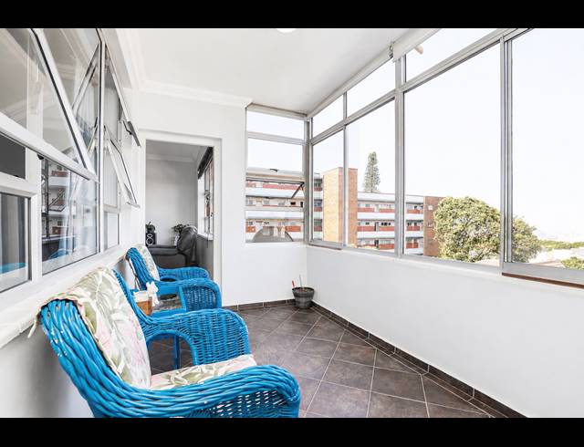 3.5 BEDROOM APARTMENT FOR SALE IN GLENWOOD